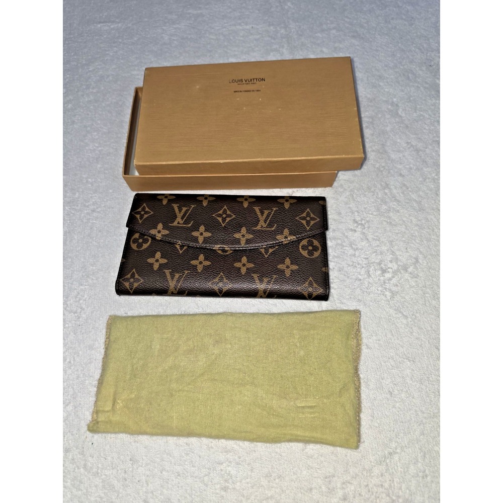 Authentic Louis Vuitton Wallet